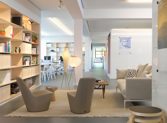 Lámpara Akari: Una obra de luz y artesanía que transforma tu espacio